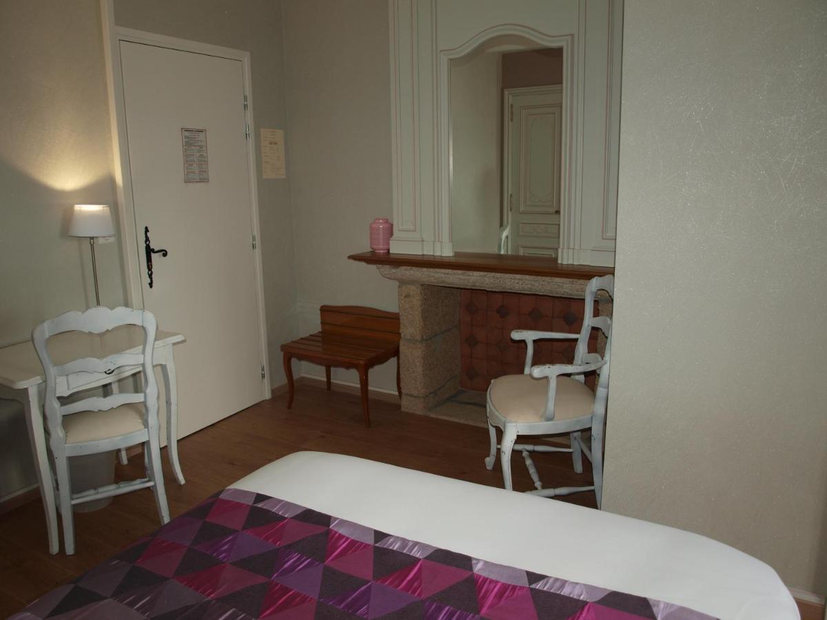 Hotel Les Deux Magots ลาโรช-แบร๋นารด์ ภายนอก รูปภาพ
