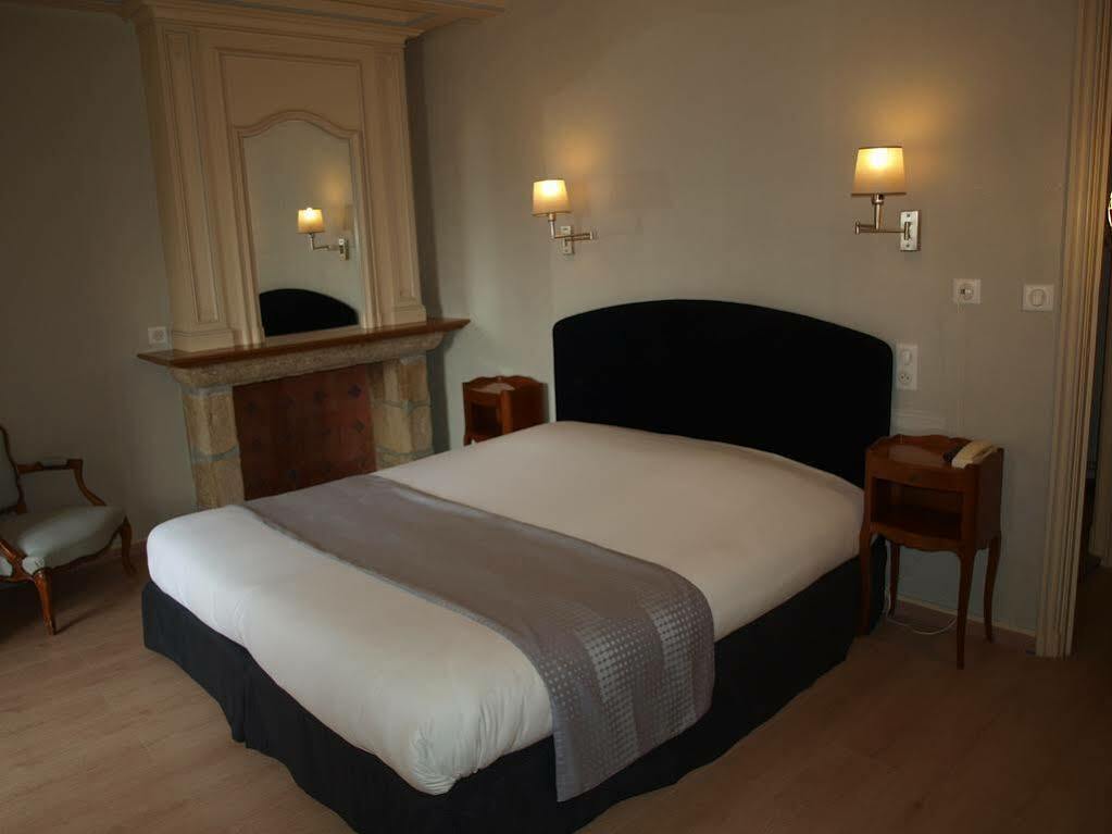 Hotel Les Deux Magots ลาโรช-แบร๋นารด์ ภายนอก รูปภาพ